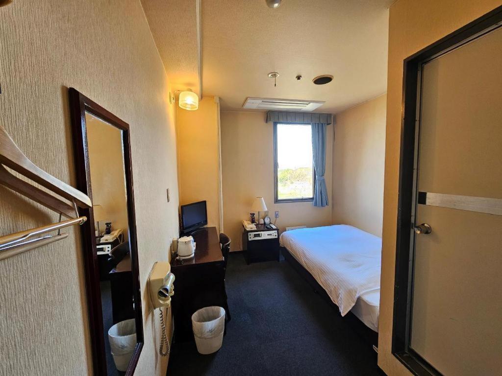 รอยัล โฮเทล อุโอะฮะชิ Hotel โทโยตะ ภายนอก รูปภาพ