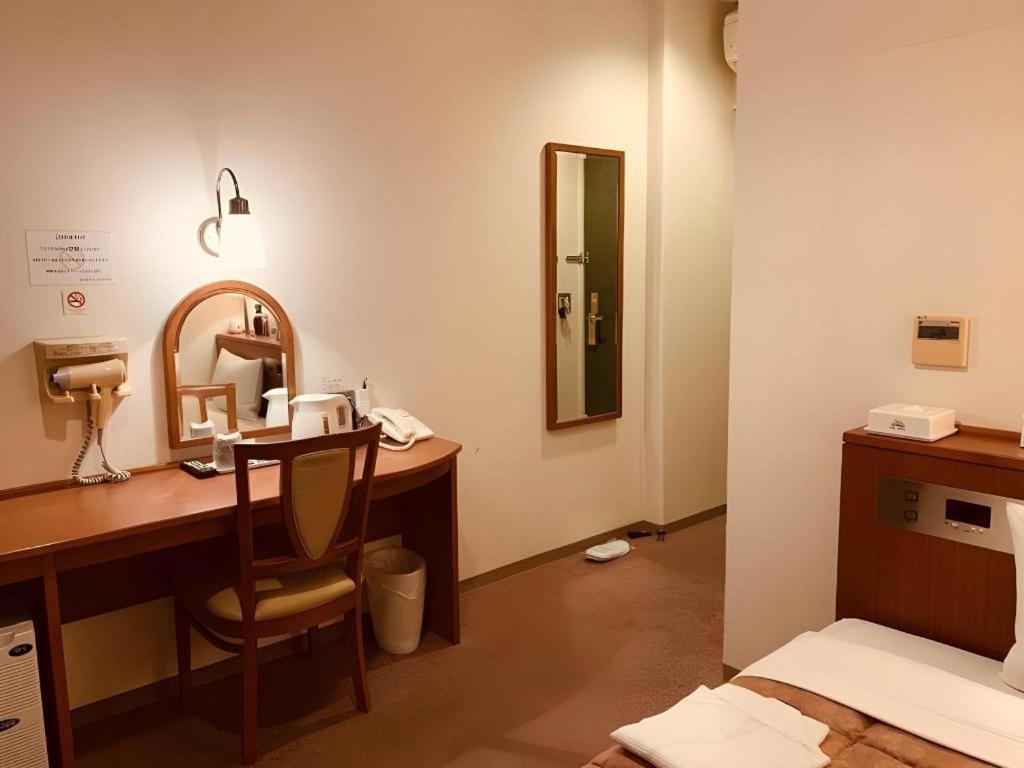 รอยัล โฮเทล อุโอะฮะชิ Hotel โทโยตะ ภายนอก รูปภาพ